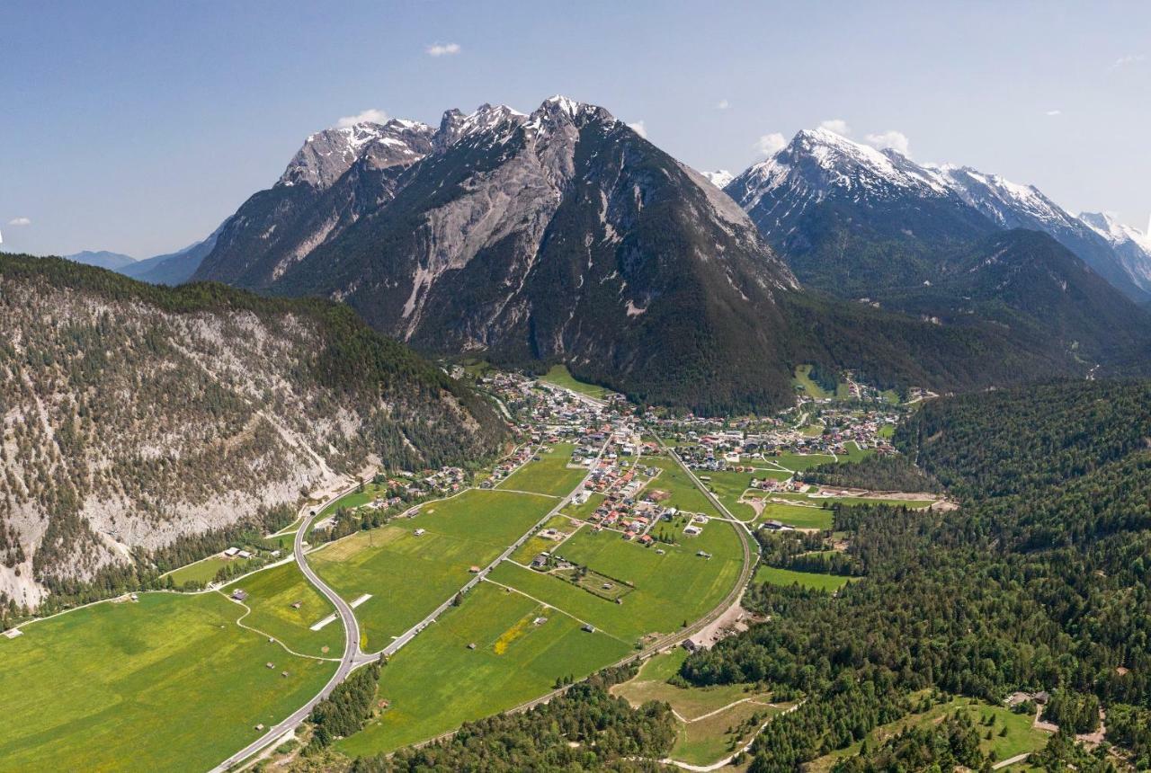 Frankenhof Hotell Scharnitz Exteriör bild